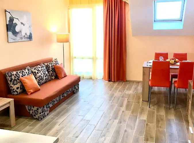 玛丽亚2号别墅 2*