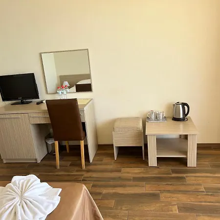 Maria 2 Guest house