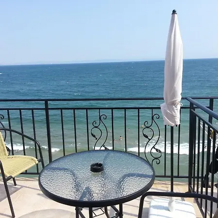 Maria 2 2* Czernomorec