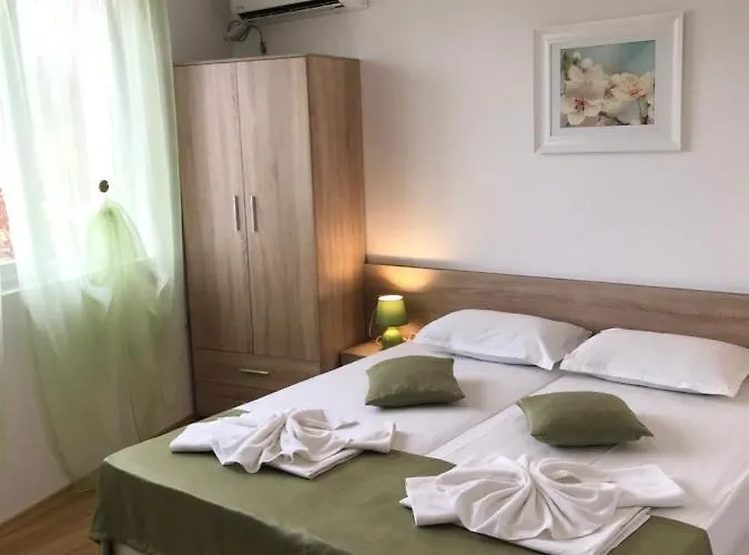 Maria 2 Πανσιόν 2*